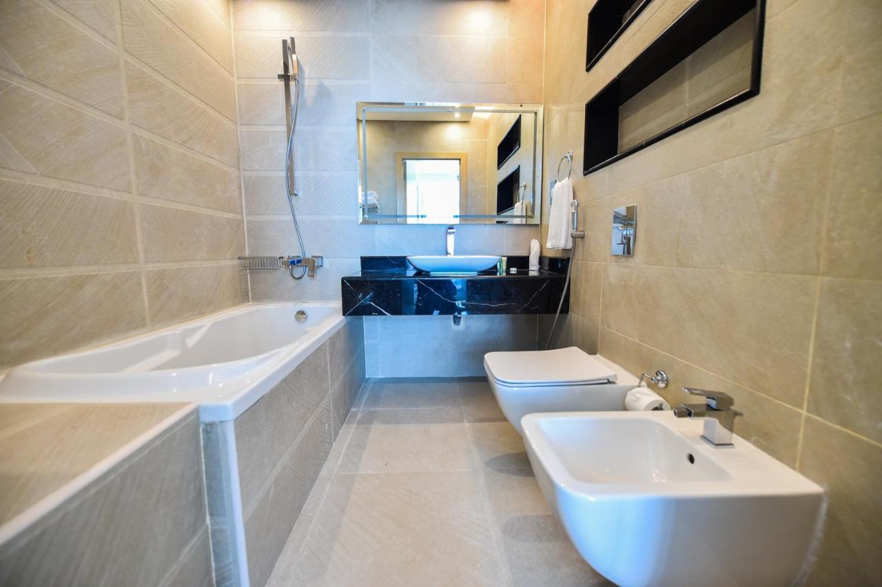 Waterfront Hotel Apartment Lusail Екстер'єр фото