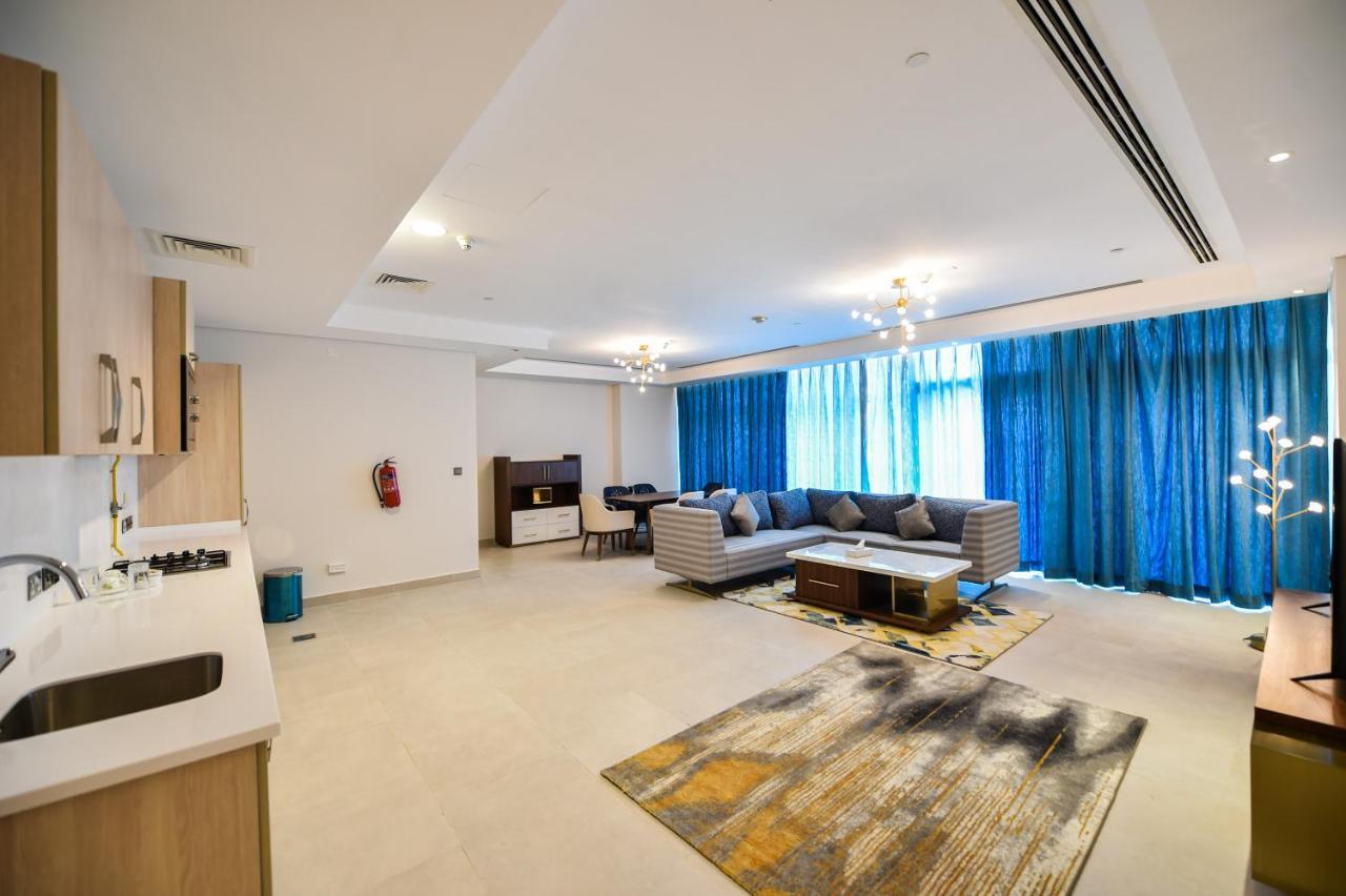 Waterfront Hotel Apartment Lusail Екстер'єр фото A living room in a typical apartment