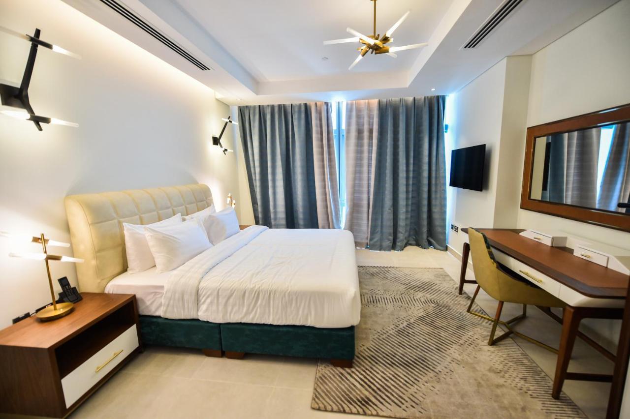 Waterfront Hotel Apartment Lusail Екстер'єр фото A bedroom at the hotel