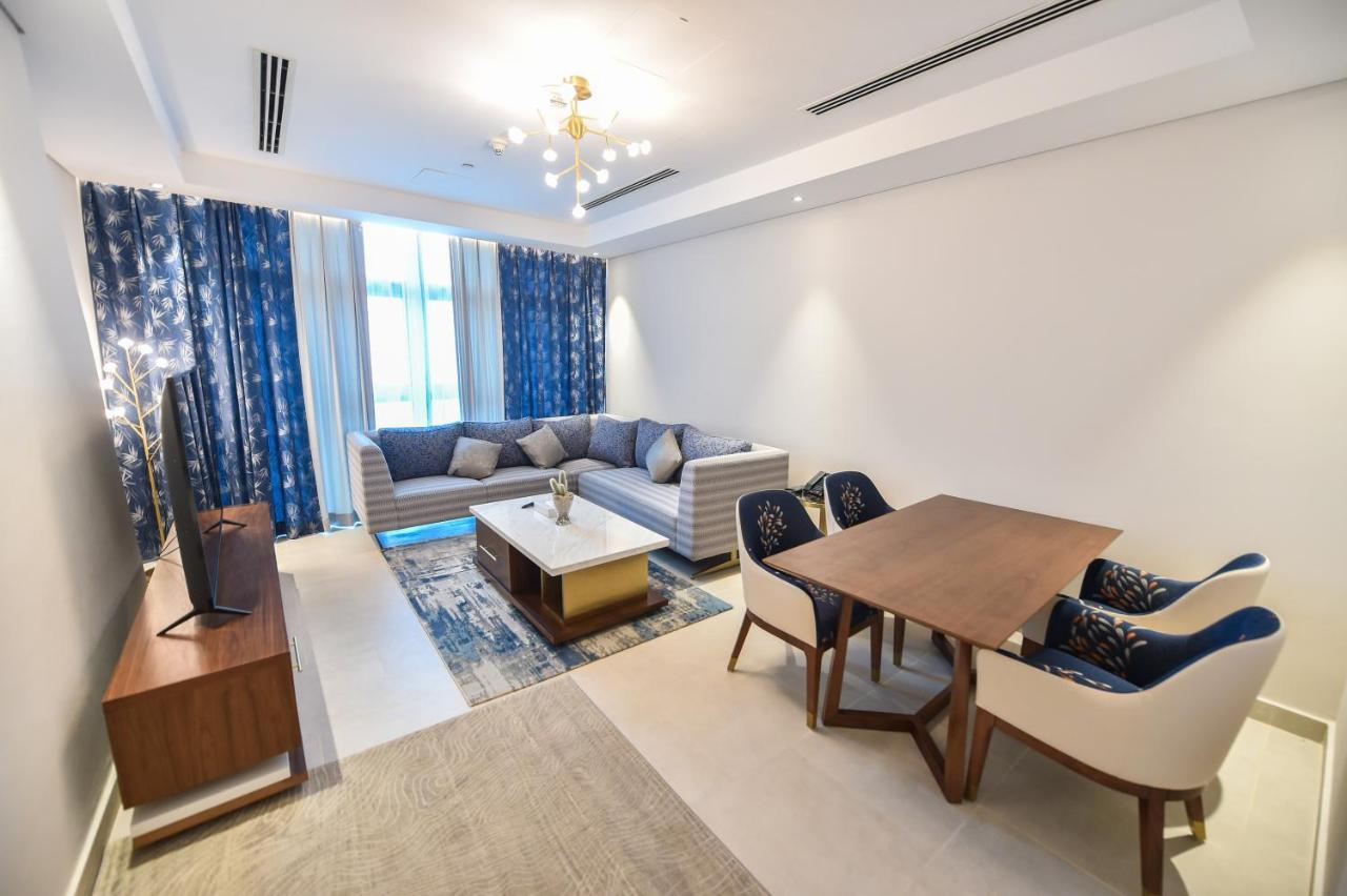 Waterfront Hotel Apartment Lusail Екстер'єр фото A living room in a typical apartment